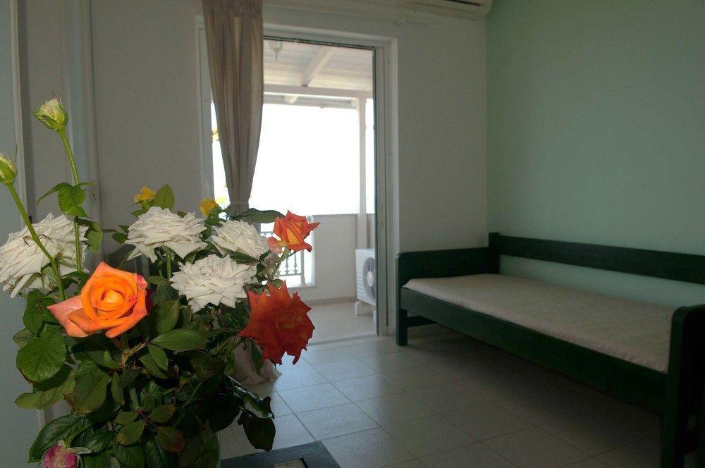 Stefania Apartments Kypseli Екстер'єр фото