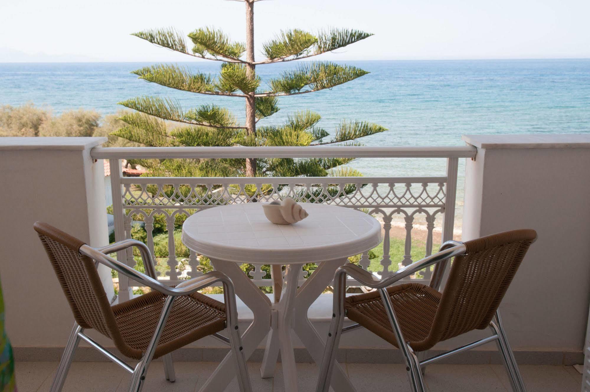 Stefania Apartments Kypseli Екстер'єр фото